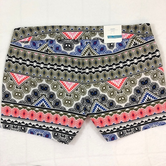 NWT Old Navy Aztec Patterned Festival Shorts - Picture 2 of 5